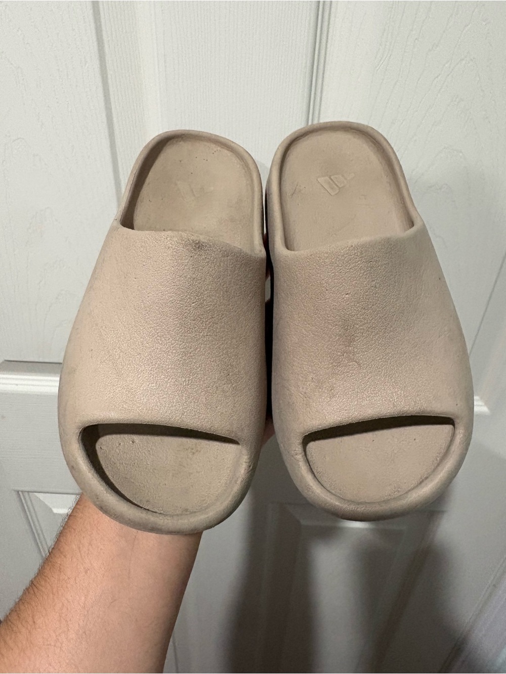 Yeezy Kids Slide Sandals in Beige